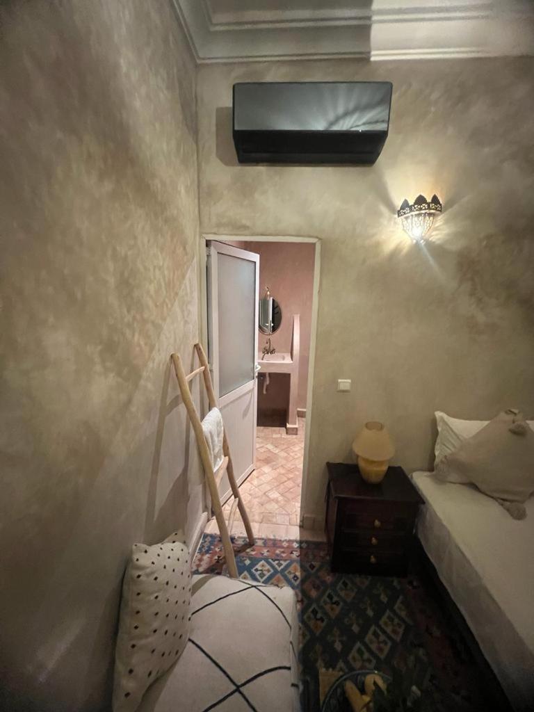 La Rose Des Sables