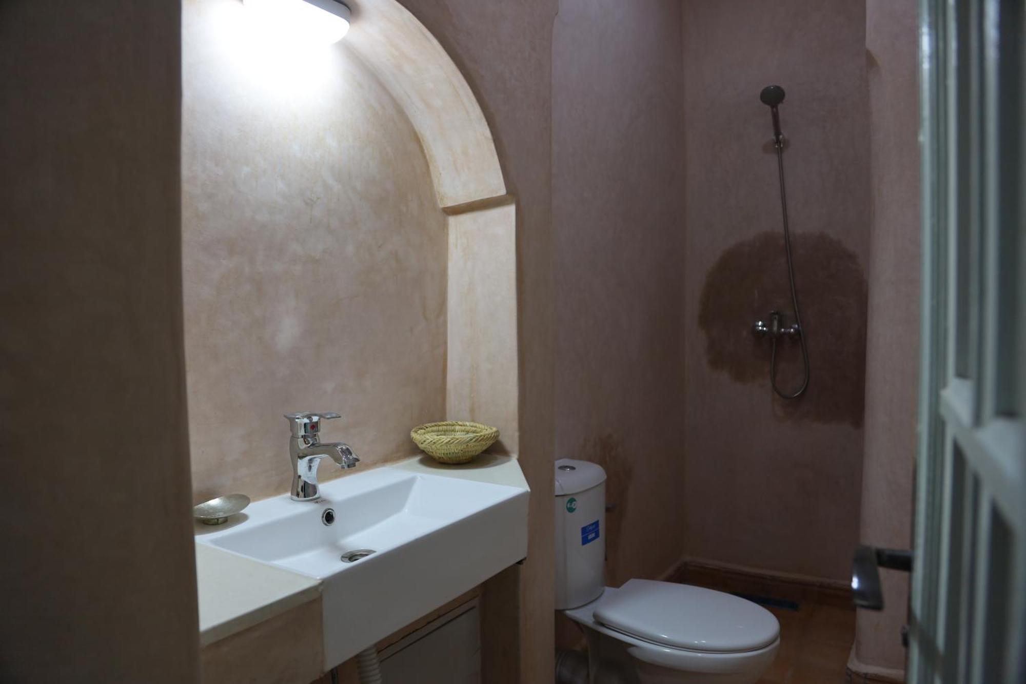 La Rose Des Sables Riad *